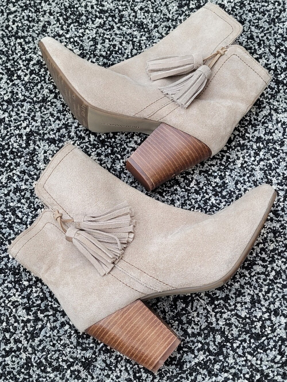 NWOT! Hush Puppies Taupe Suede Leather Tassel Ankle Boots